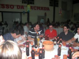 -_20100606_2098389725